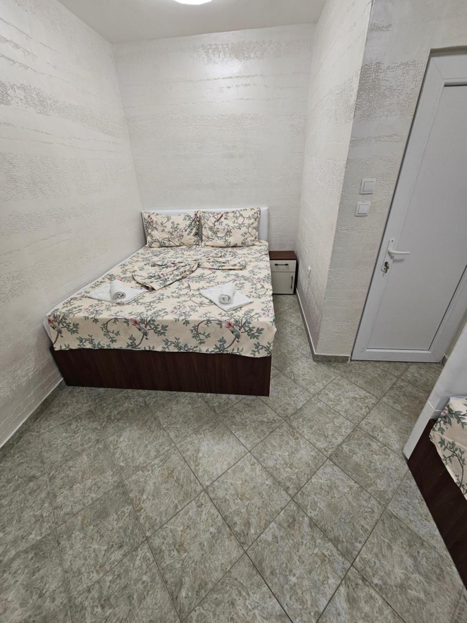 Apartmani Vila Ebra Utjeha Εξωτερικό φωτογραφία