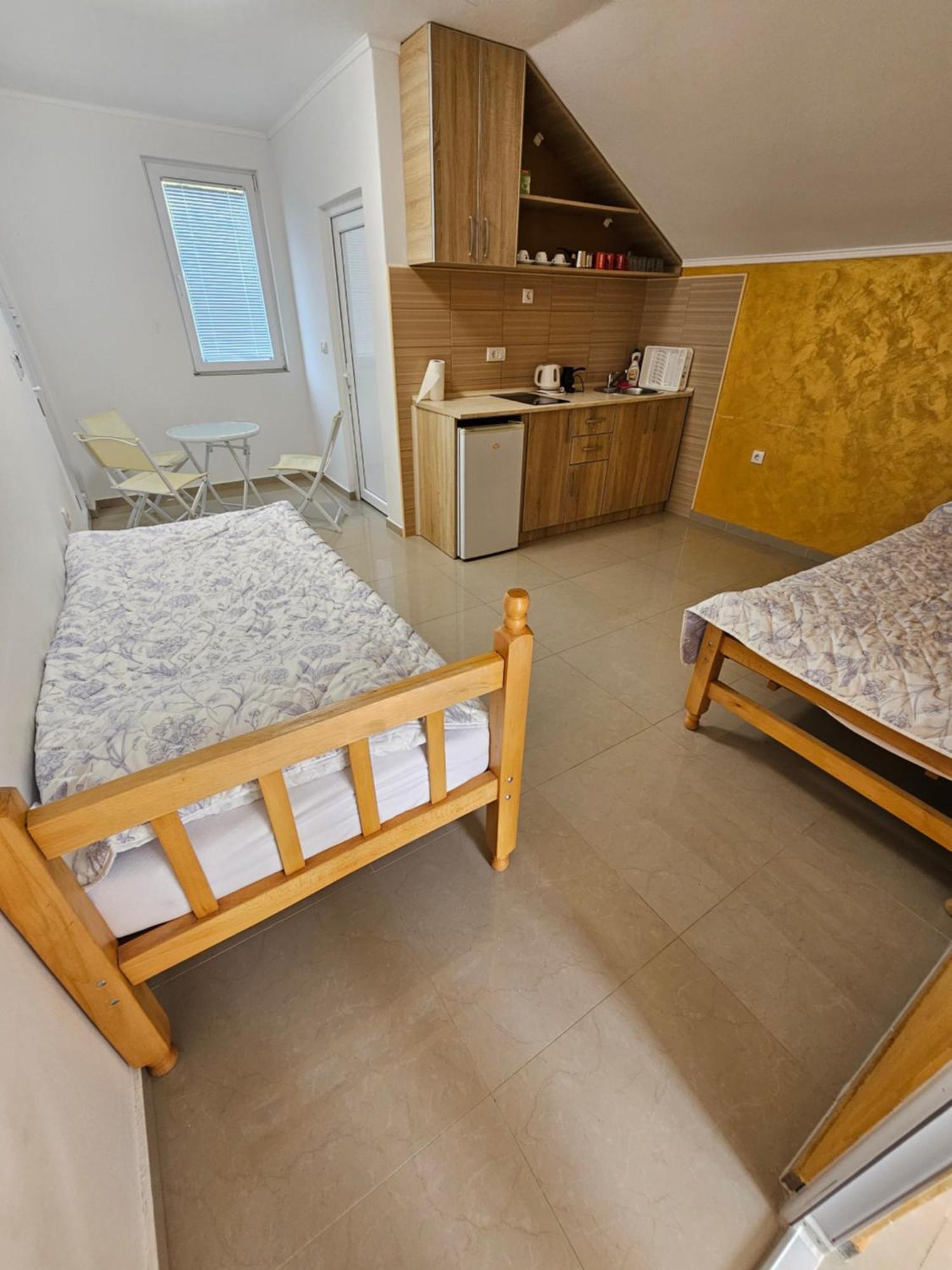 Apartmani Vila Ebra Utjeha Εξωτερικό φωτογραφία