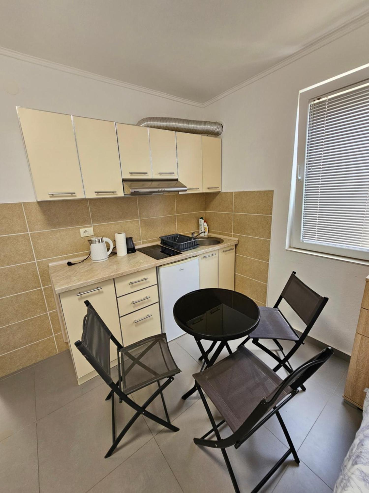 Apartmani Vila Ebra Utjeha Εξωτερικό φωτογραφία
