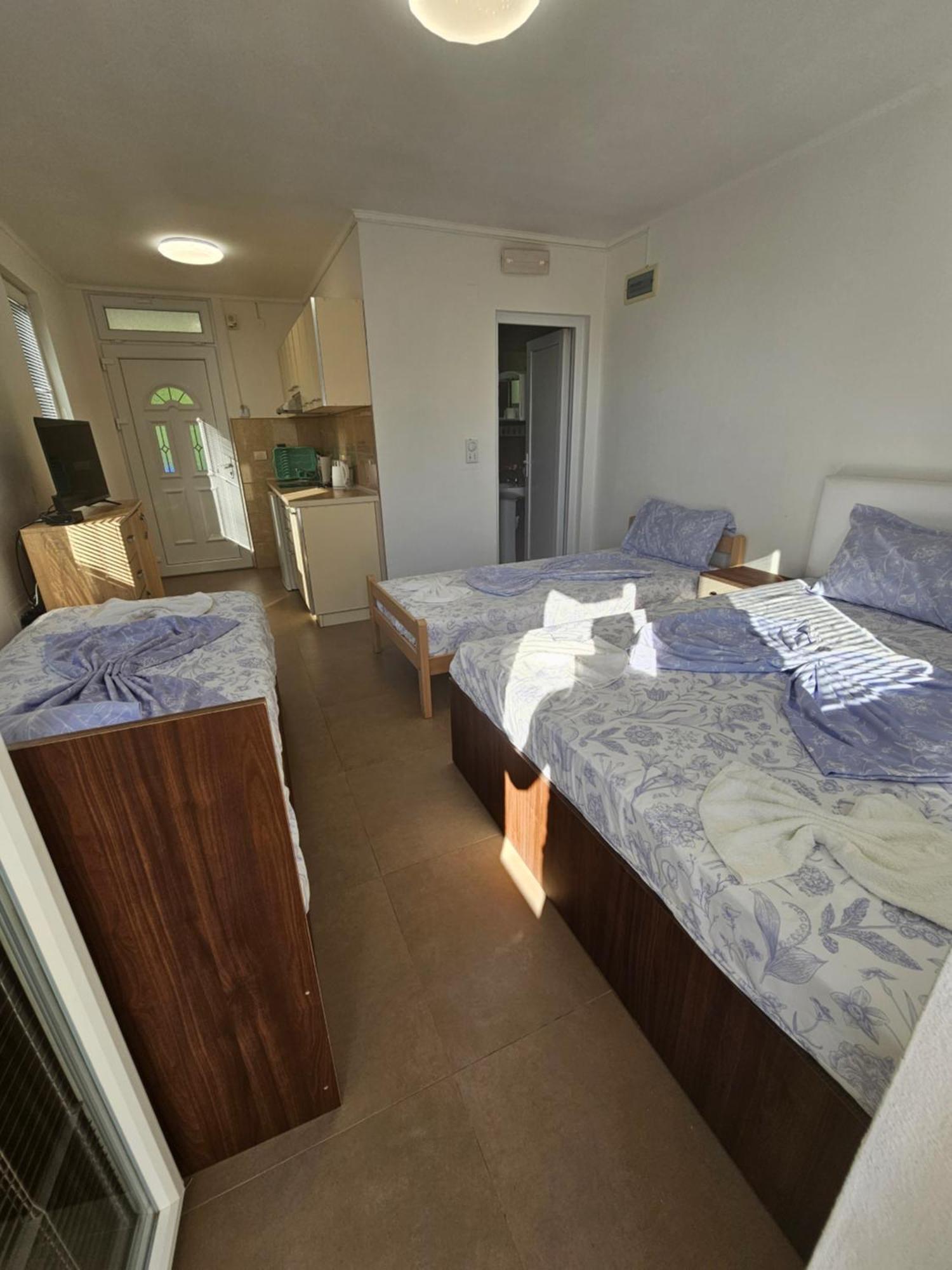 Apartmani Vila Ebra Utjeha Εξωτερικό φωτογραφία