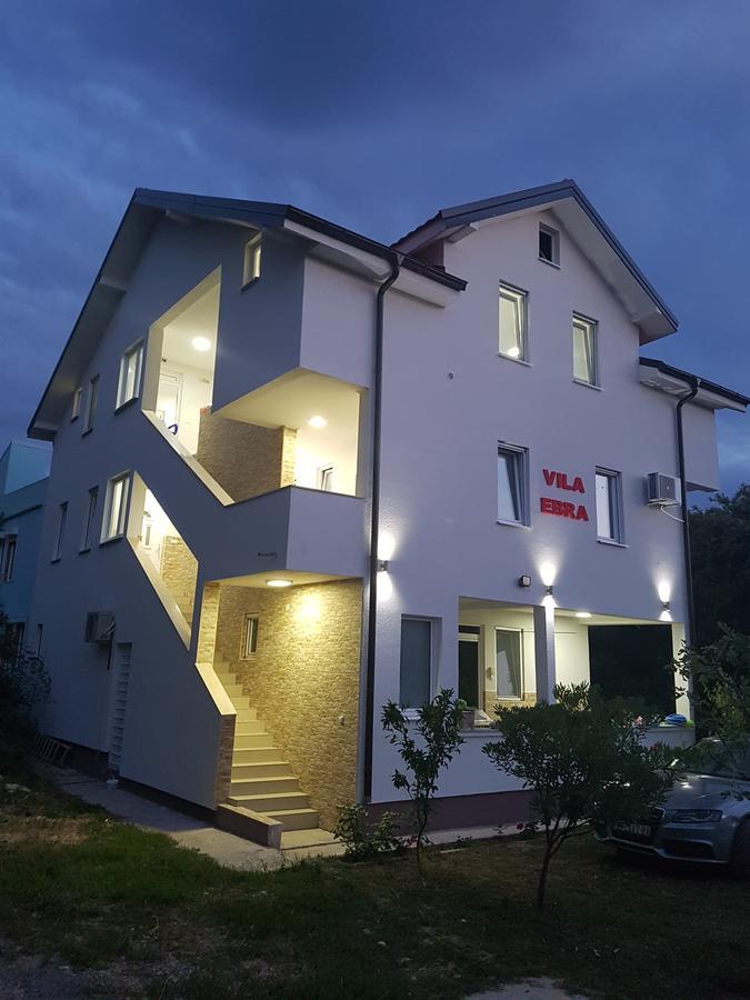 Apartmani Vila Ebra Utjeha Εξωτερικό φωτογραφία